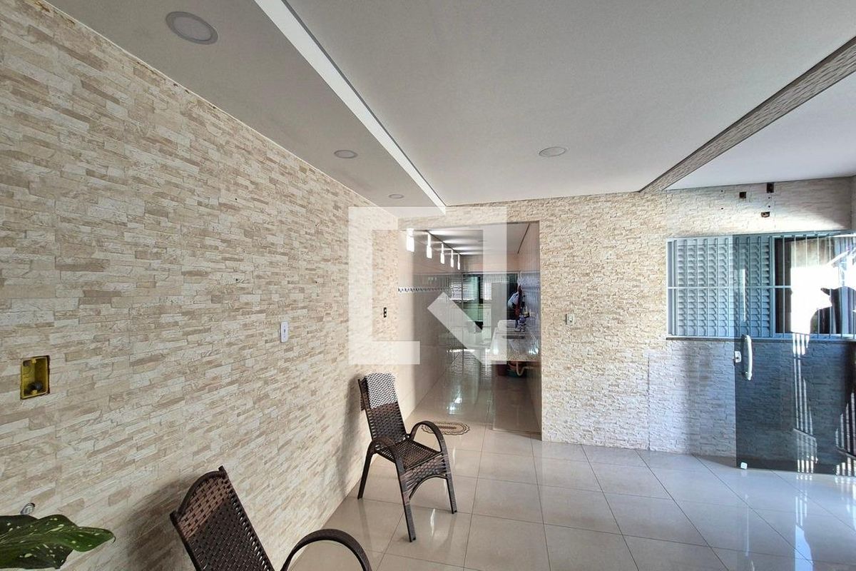 Casa à Venda - Jardim do Lago, 4 Quartos,  400 m2 em , Campinas - sp | SoloBR