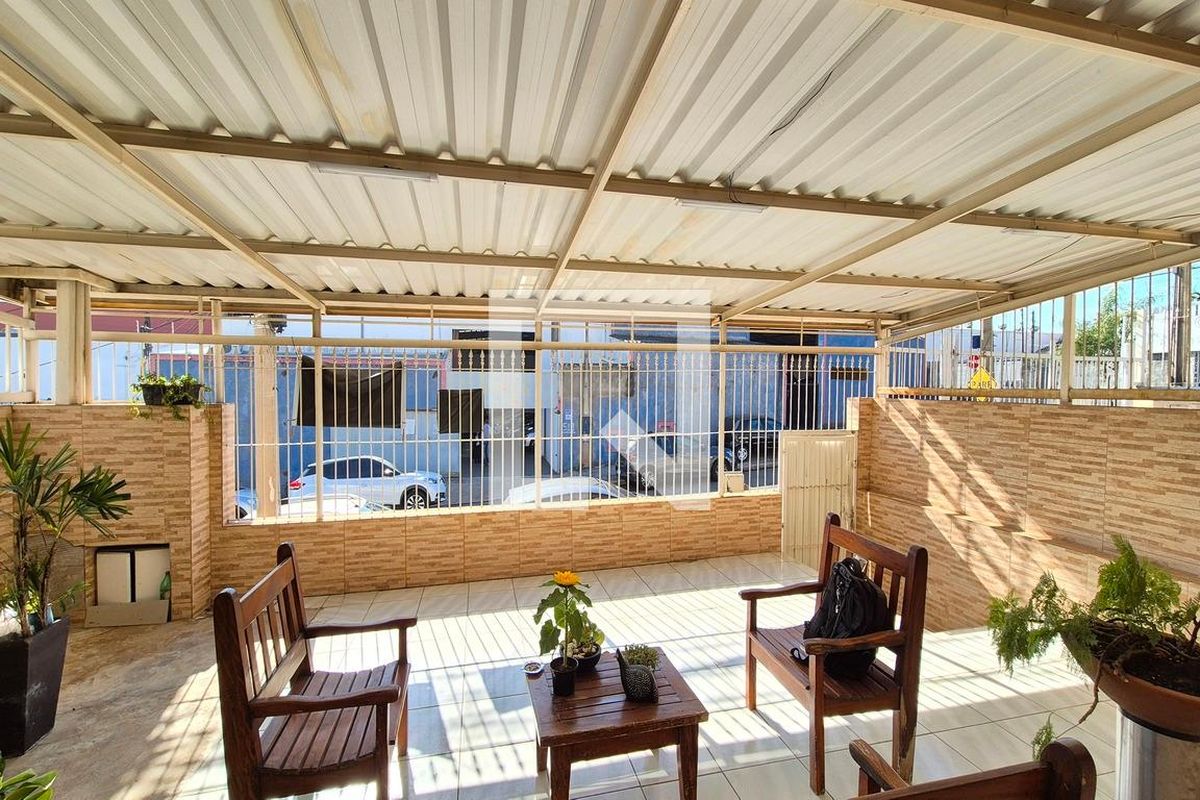 Casa à Venda - Jardim do Lago, 4 Quartos,  400 m2 em , Campinas - sp | SoloBR