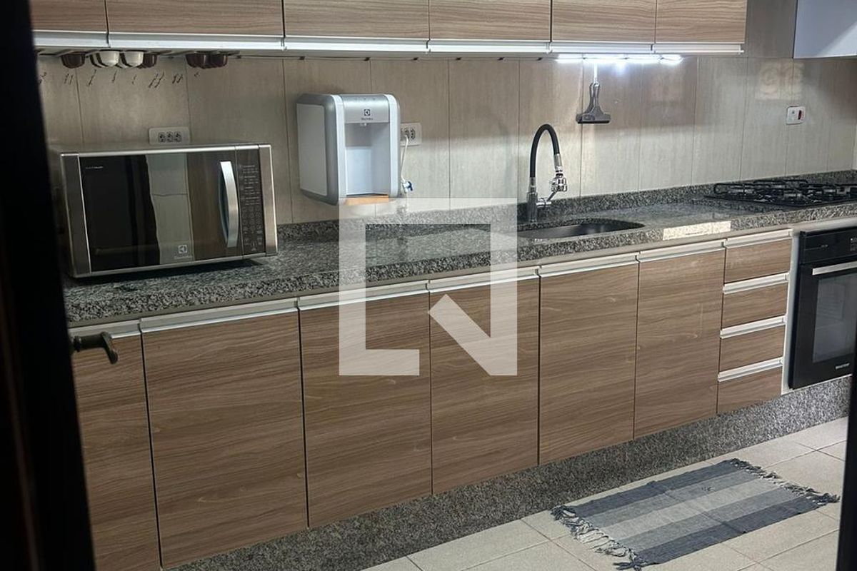 Casa, 3 quartos, 209 m² - Foto 37