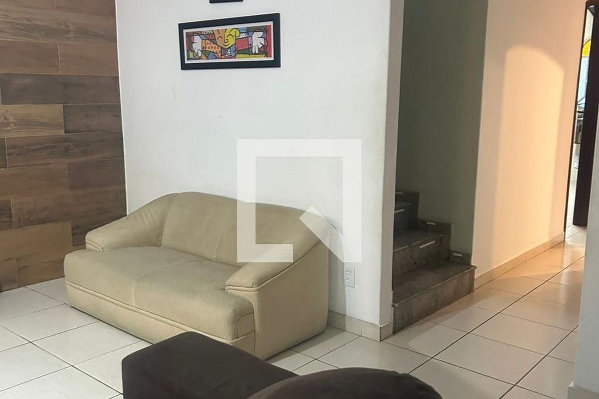 Casa, 3 quartos, 209 m² - Foto 2