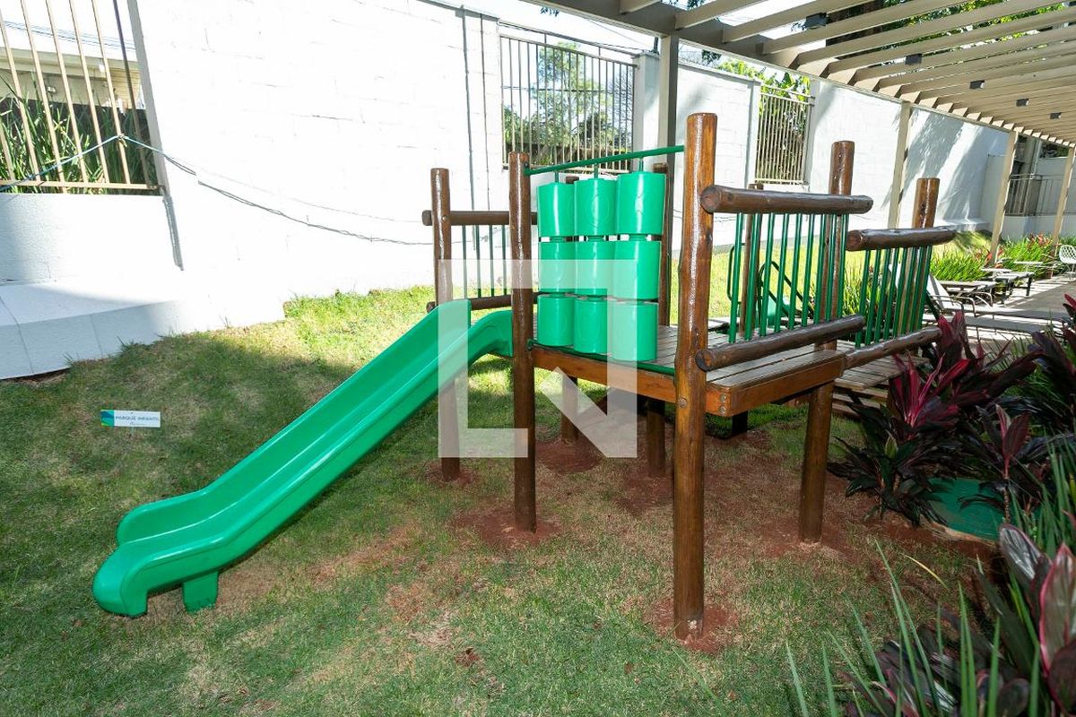 Apartamento à Venda - Mansões Santo Antônio, 2 Quartos,  50 m2 em , Campinas - sp | SoloBR