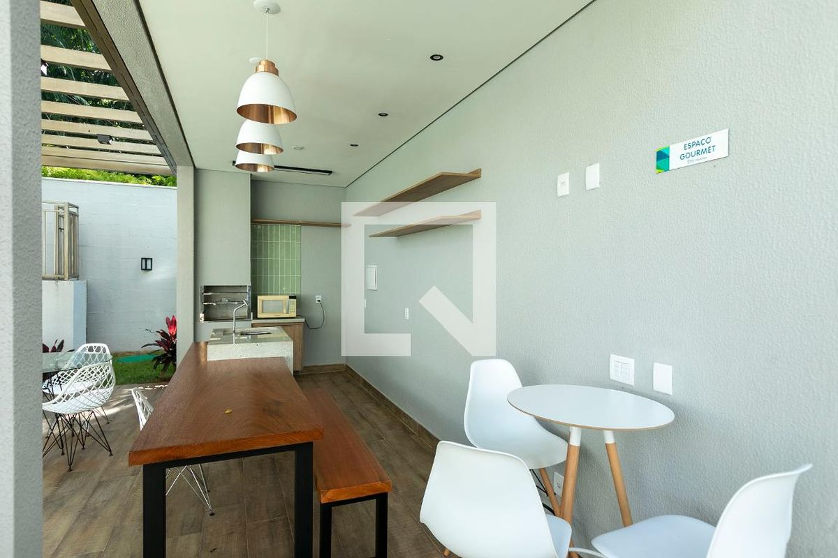 Apartamento à Venda - Mansões Santo Antônio, 2 Quartos,  50 m2 em , Campinas - sp | SoloBR