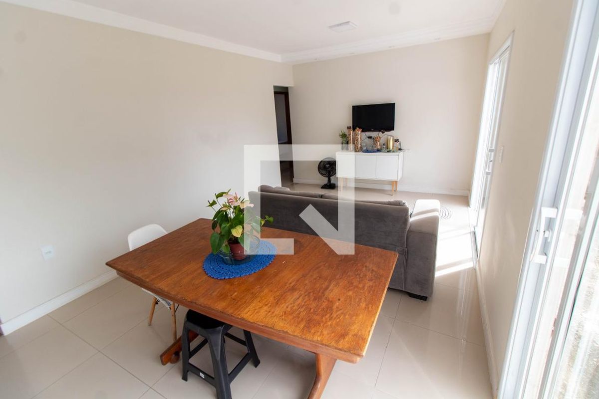 Casa à Venda - Jardim Santana, 3 Quartos,  136 m2 em , Campinas - sp | SoloBR