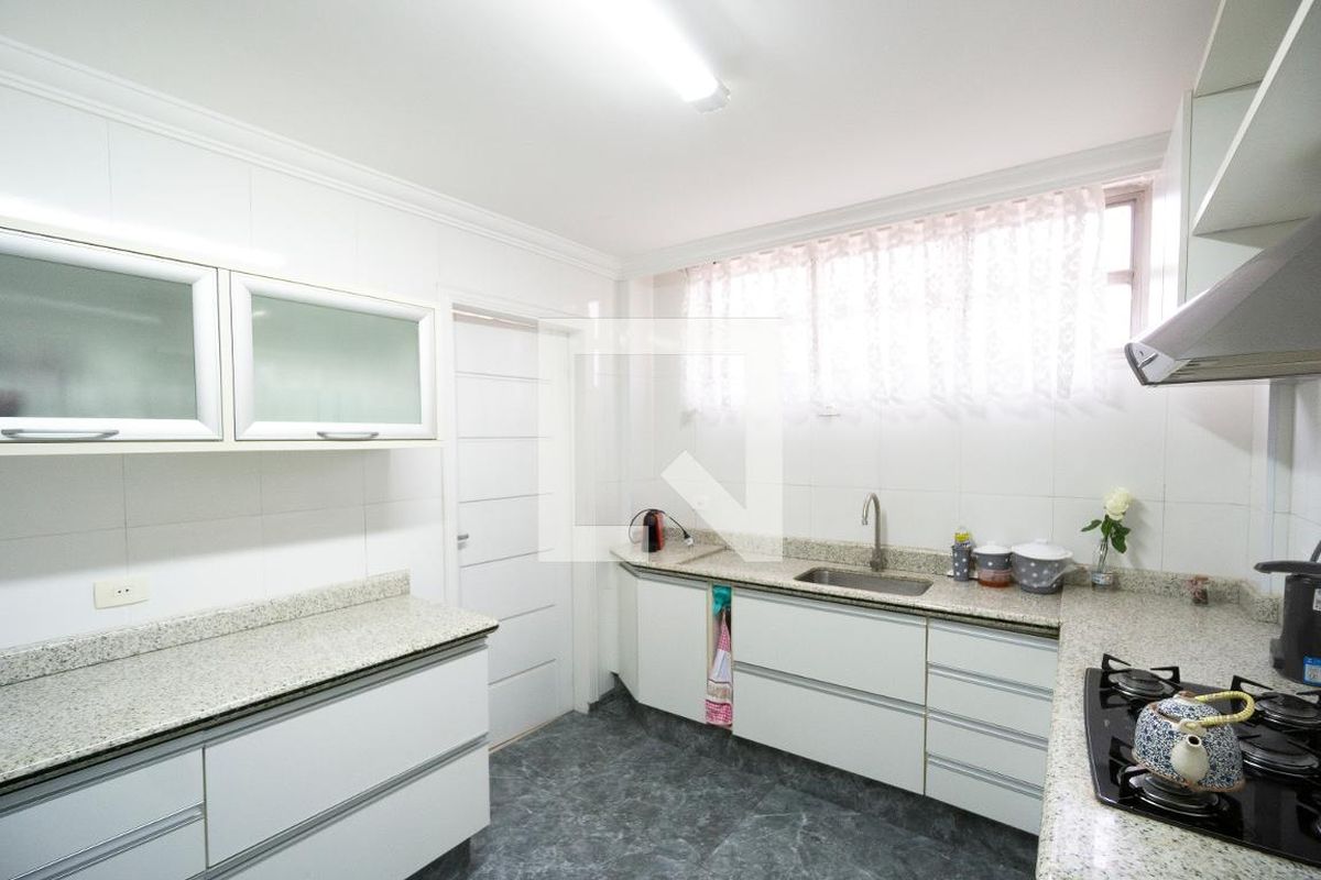 Apartamento, 3 quartos, 232 m² - Foto 52