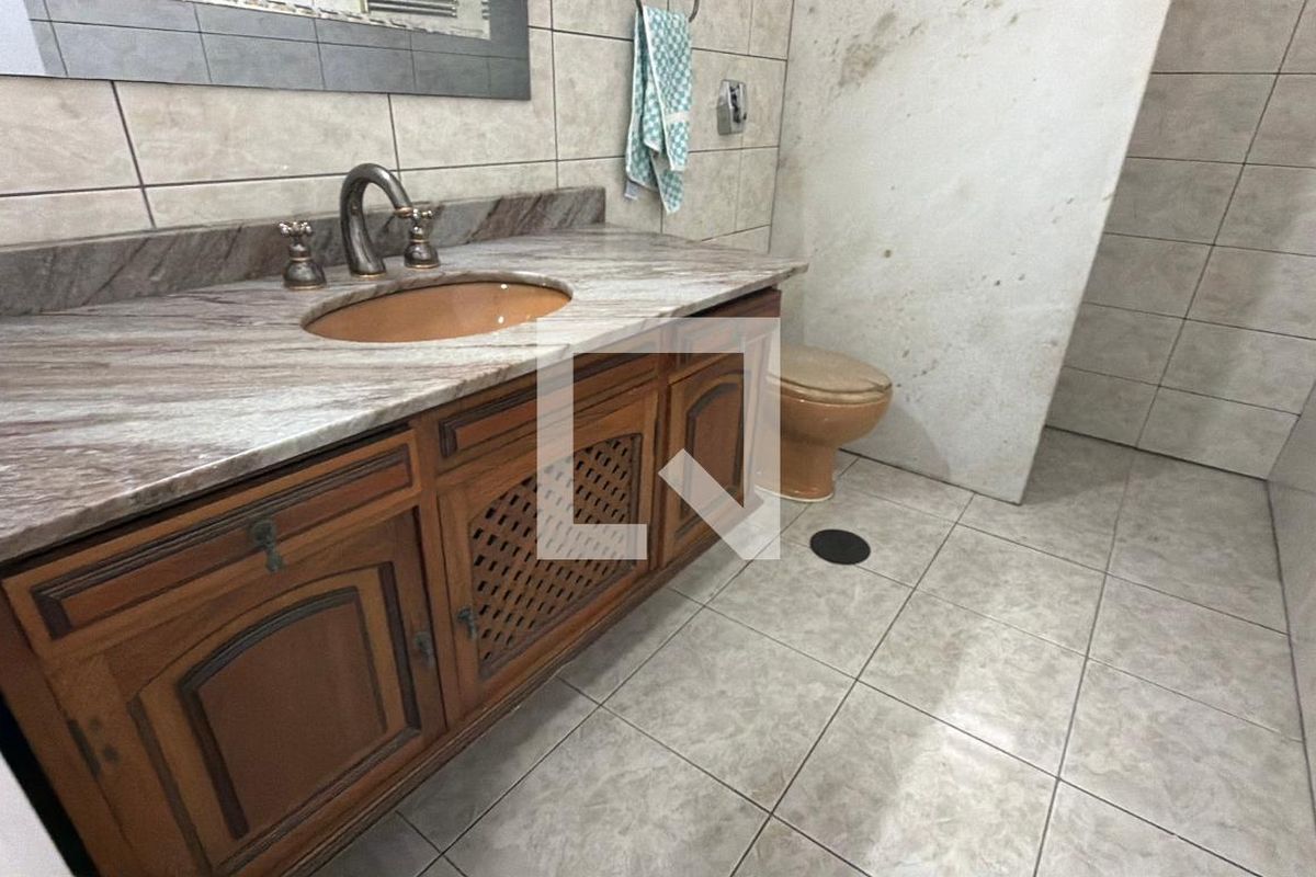 Casa, 4 quartos, 200 m² - Foto 44