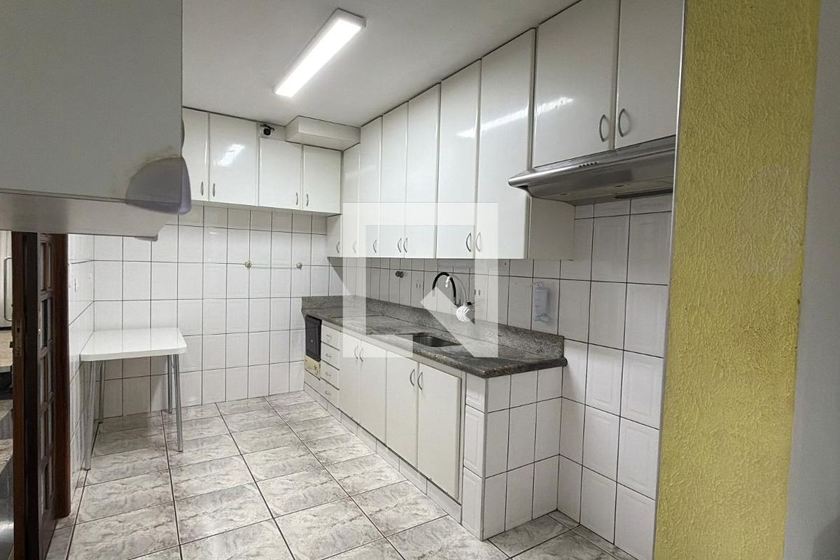 Casa, 4 quartos, 200 m² - Foto 48