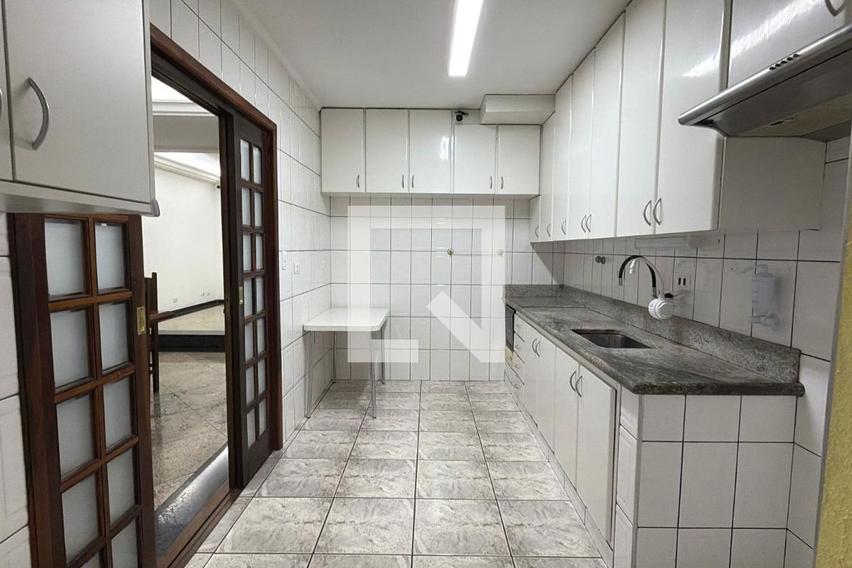 Casa, 4 quartos, 200 m² - Foto 50