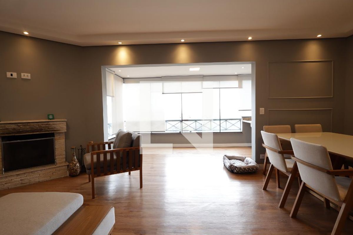 Apartamento, 3 quartos, 130 m² - Foto 1