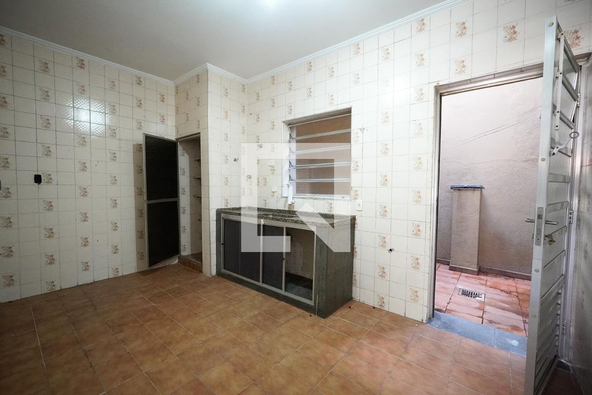 Casa, 2 quartos, 160 m² - Foto 25