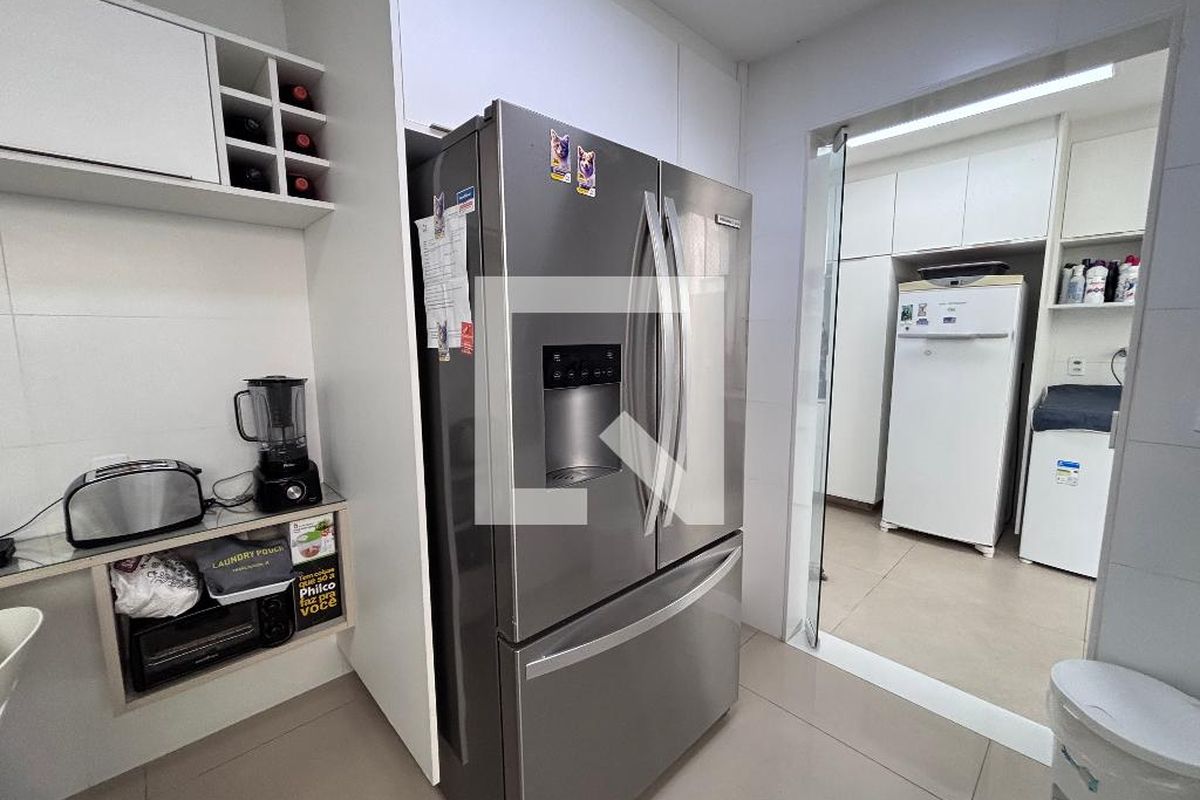 Casa, 3 quartos, 269 m² - Foto 57