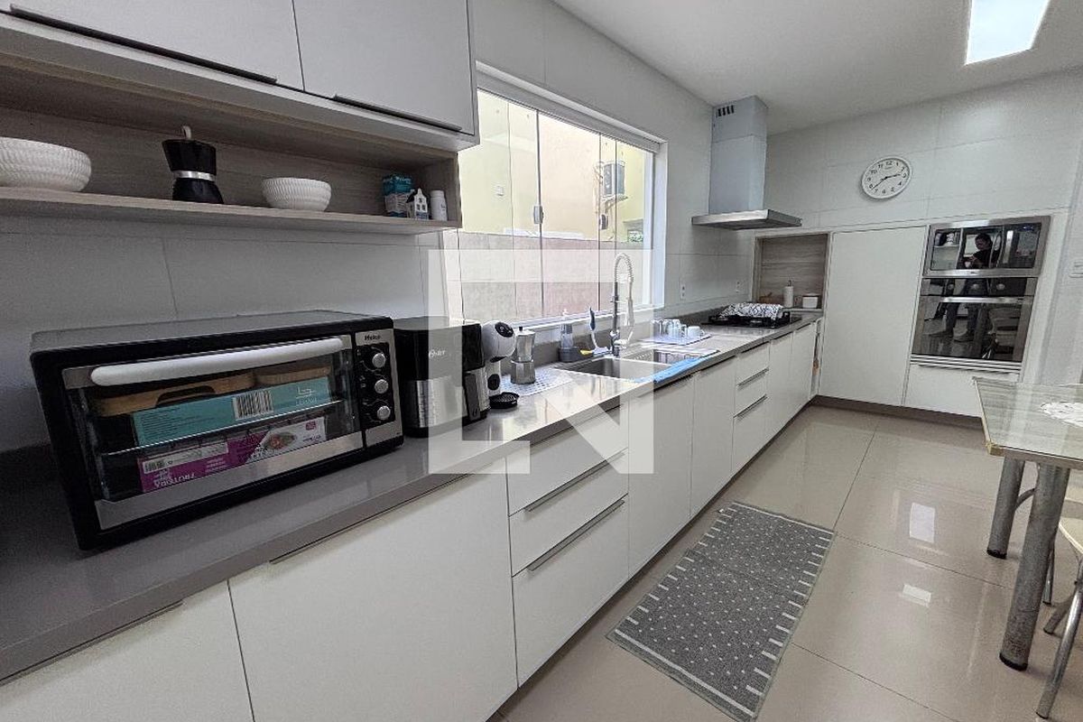 Casa, 3 quartos, 269 m² - Foto 59