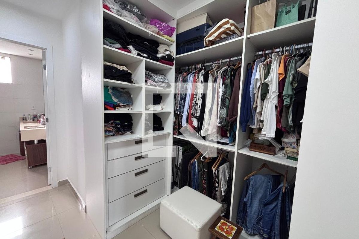 Casa, 3 quartos, 269 m² - Foto 33
