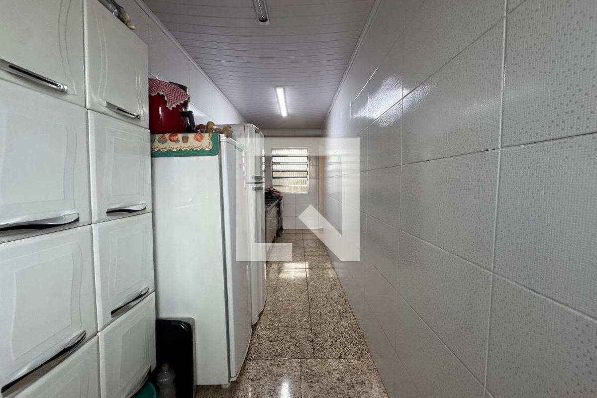 Casa, 2 quartos, 240 m² - Foto 16