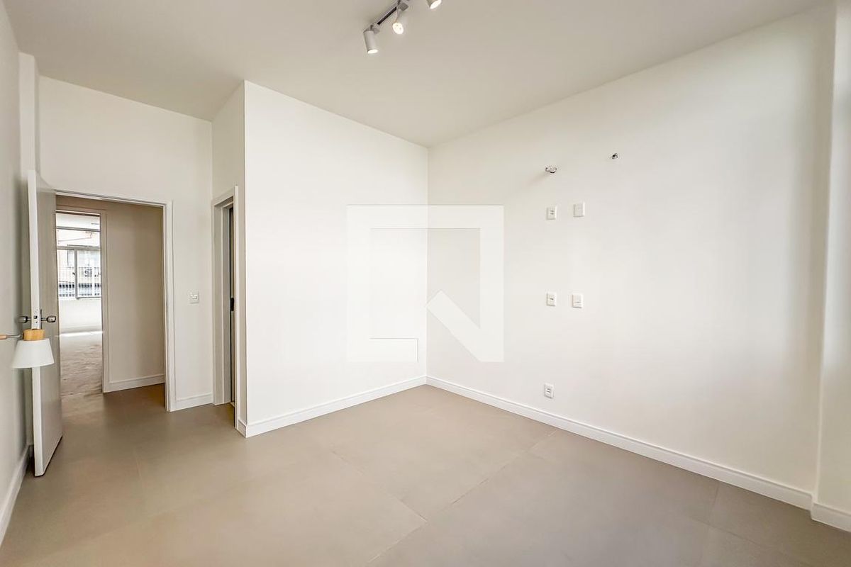 Apartamento, 3 quartos, 110 m² - Foto 2