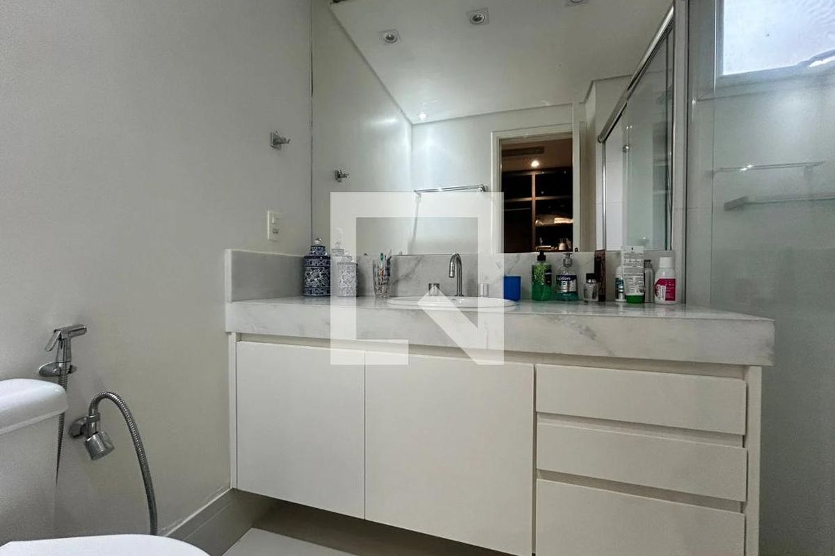 Apartamento, 3 quartos, 210 m² - Foto 15