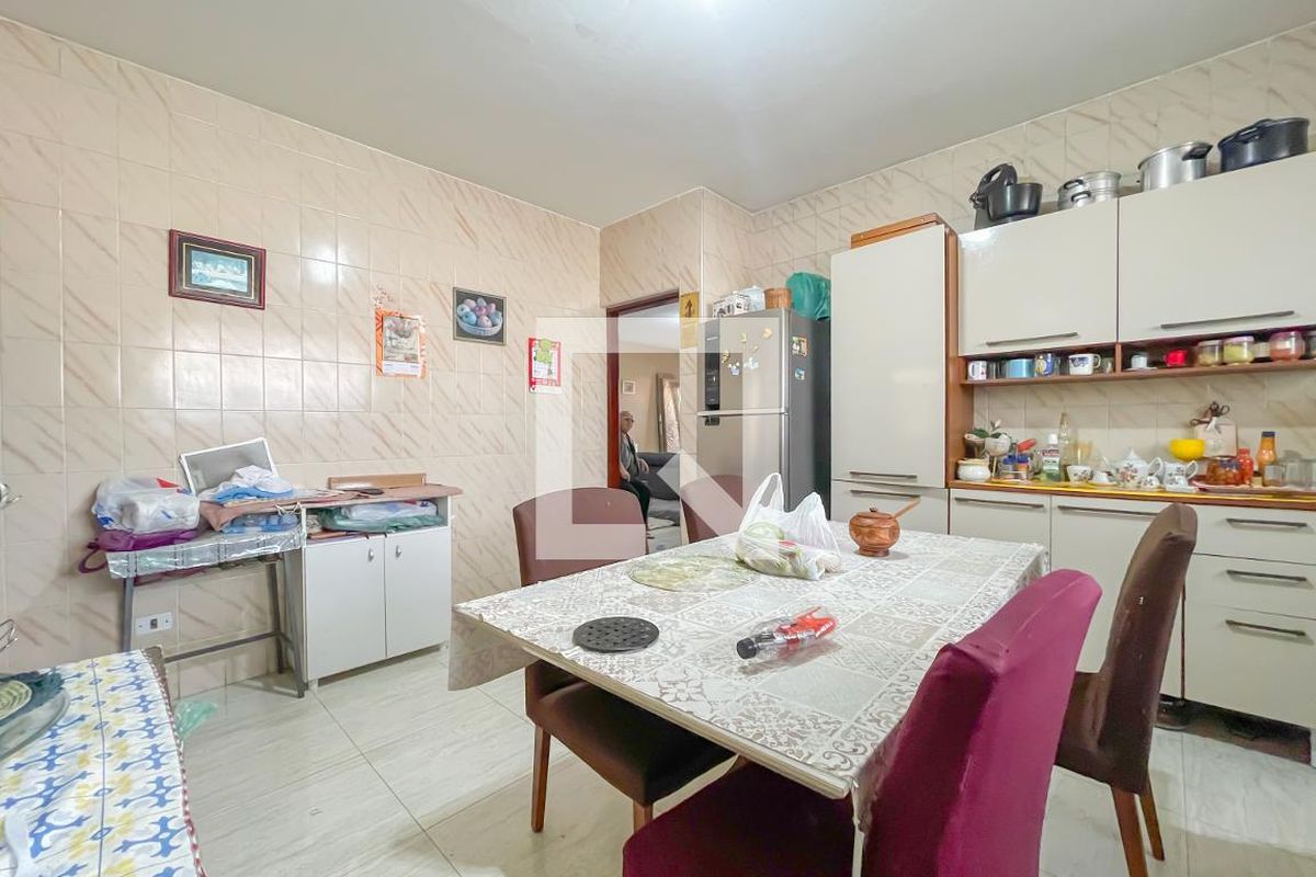 Casa, 4 quartos, 250 m² - Foto 25
