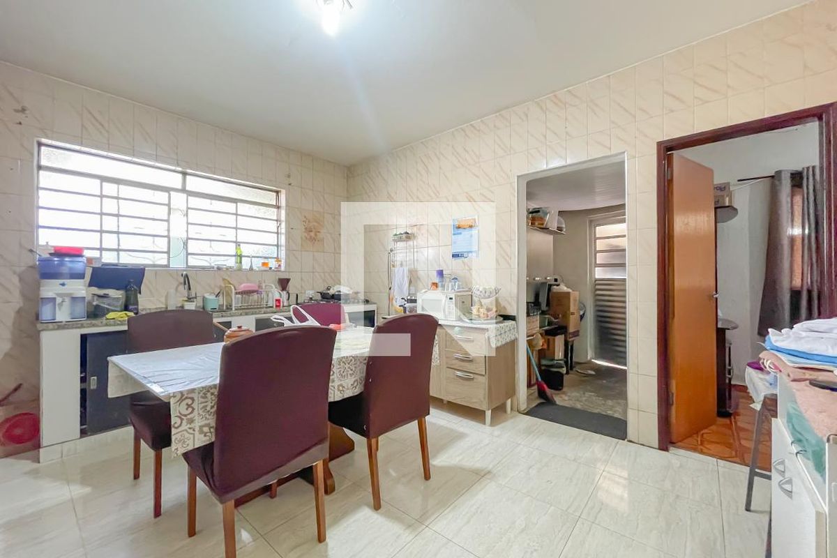 Casa, 4 quartos, 250 m² - Foto 23