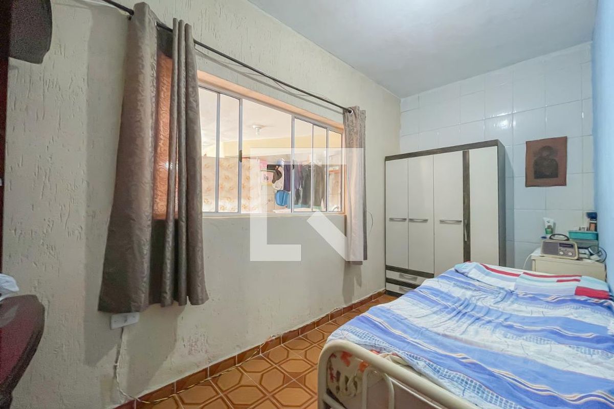Casa, 4 quartos, 250 m² - Foto 13