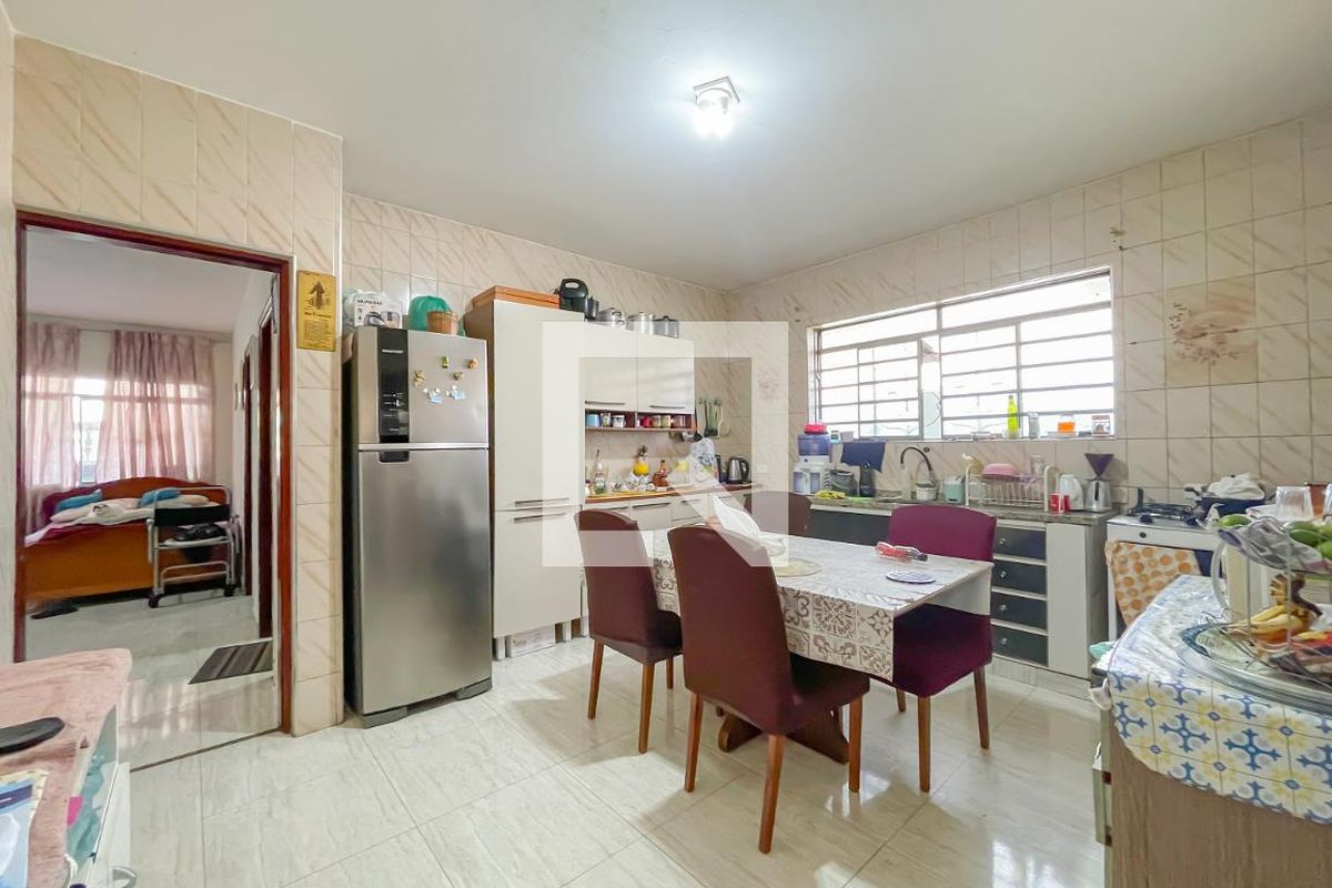 Casa, 4 quartos, 250 m² - Foto 21