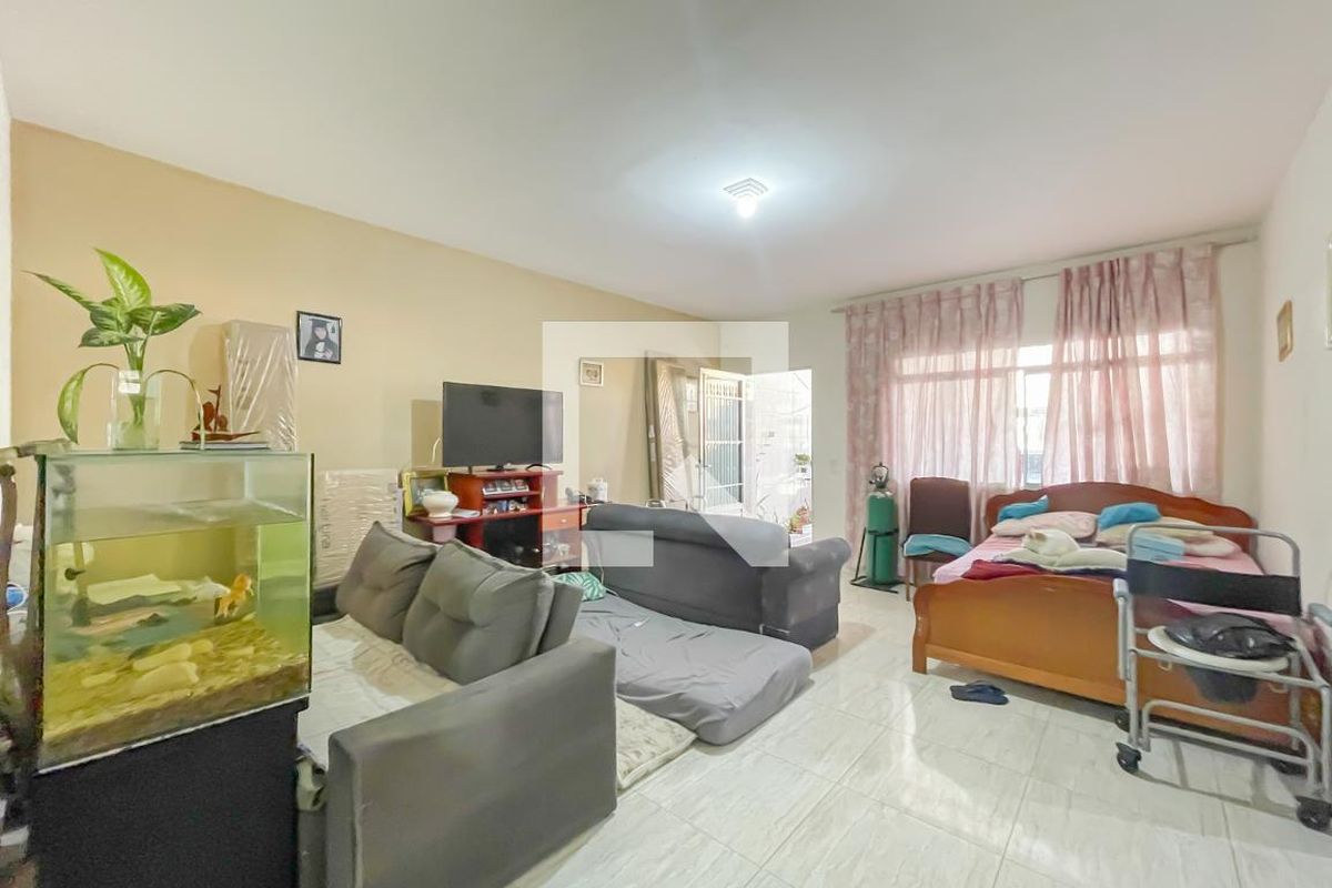 Casa, 4 quartos, 250 m² - Foto 1