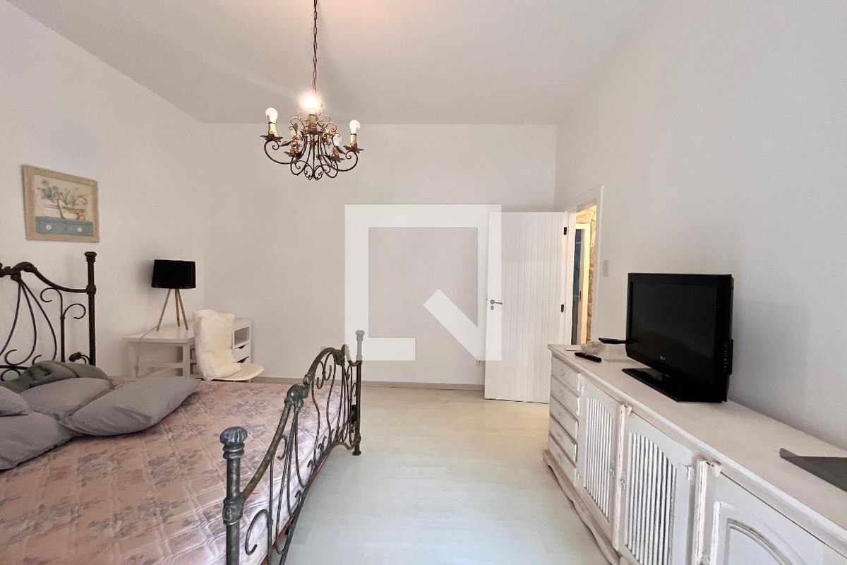 Casa, 3 quartos, 280 m² - Foto 31