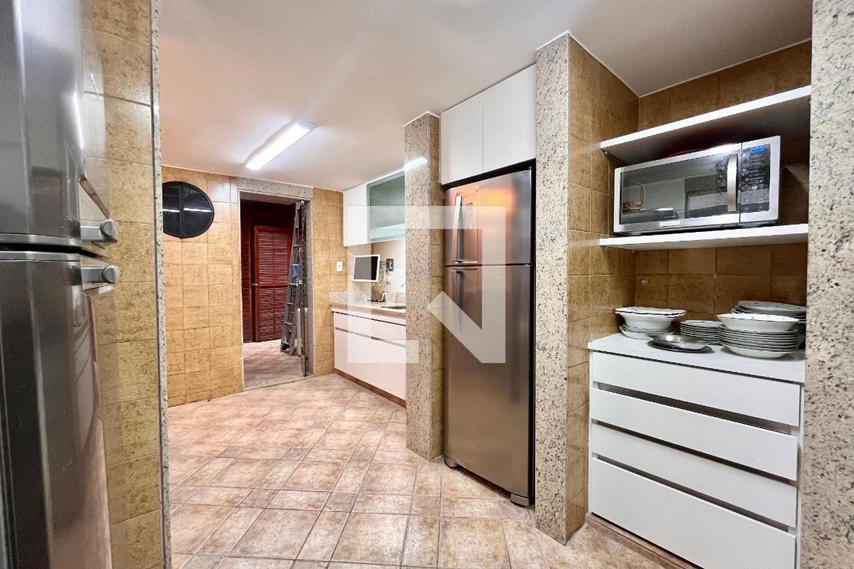 Casa, 3 quartos, 280 m² - Foto 10