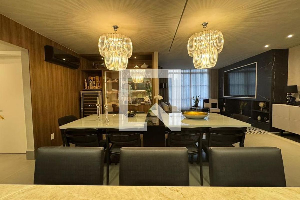 Apartamento à Venda - Centro, 2 Quartos,  158 m2 em , Campinas - sp | SoloBR
