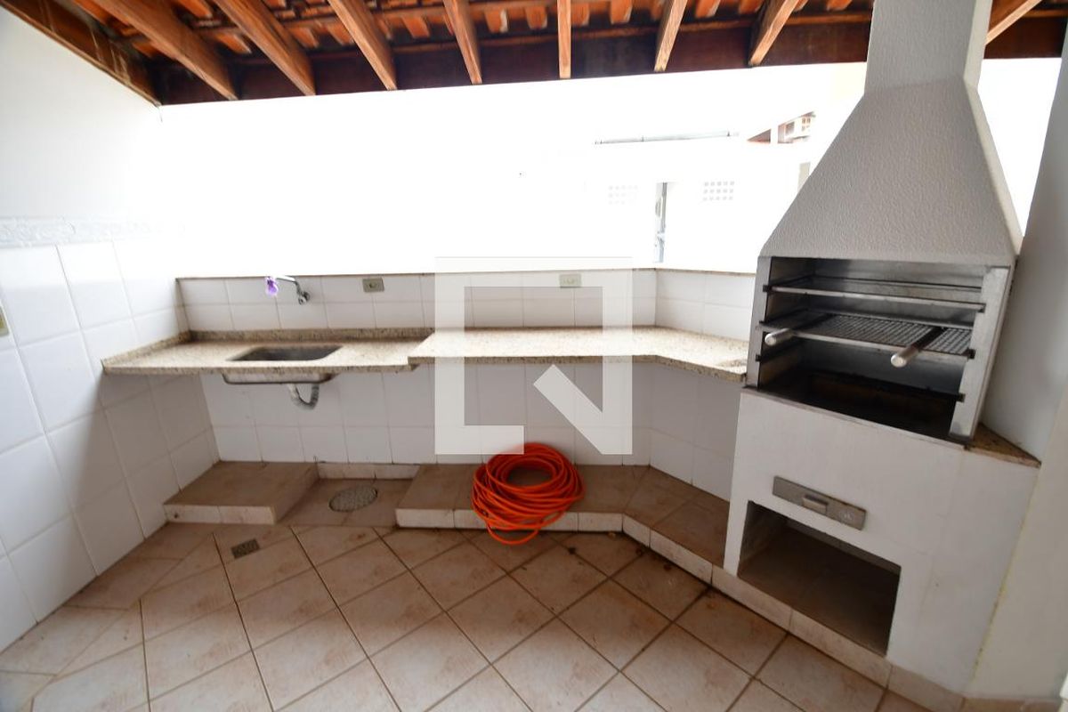 Casa à Venda - Guanabara, 4 Quartos,  335 m2 em , Campinas - sp | SoloBR