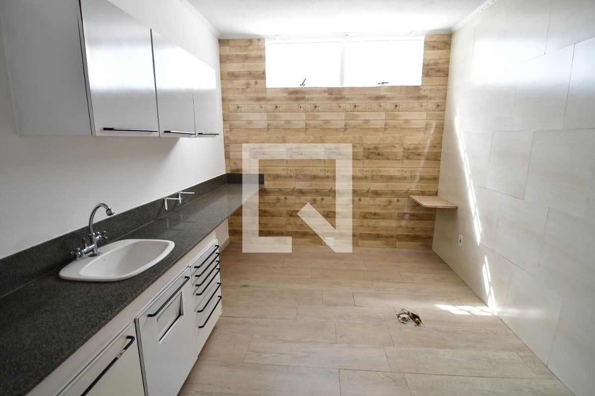 Casa à Venda - Guanabara, 4 Quartos,  335 m2 em , Campinas - sp | SoloBR