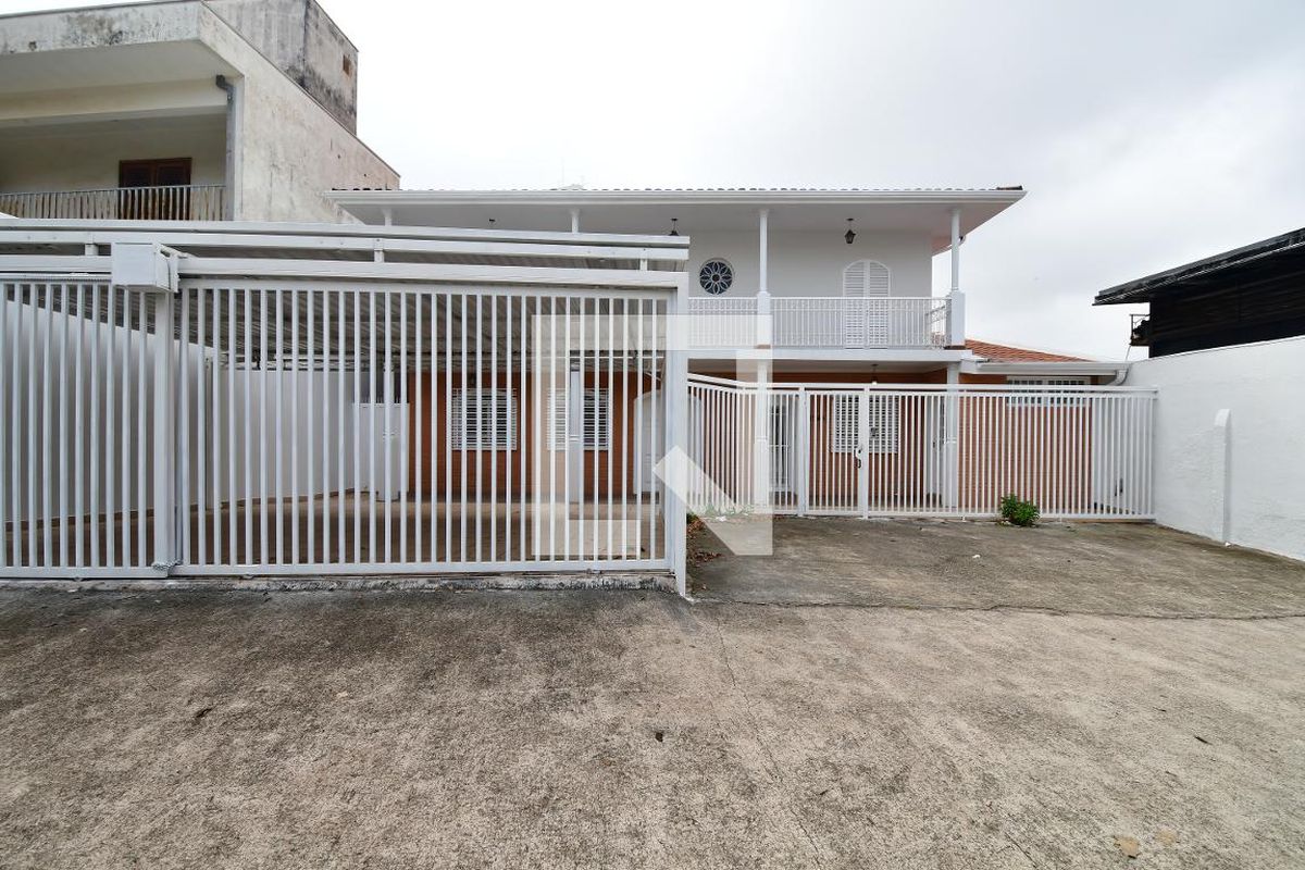Casa à Venda - Guanabara, 4 Quartos,  335 m2 em , Campinas - sp | SoloBR