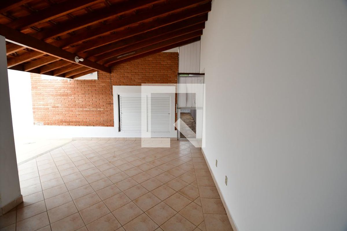 Casa à Venda - Guanabara, 4 Quartos,  335 m2 em , Campinas - sp | SoloBR