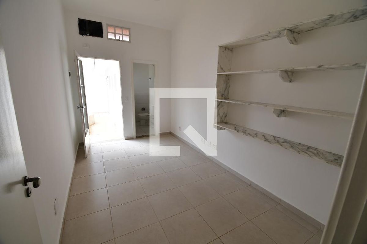 Casa à Venda - Guanabara, 4 Quartos,  335 m2 em , Campinas - sp | SoloBR