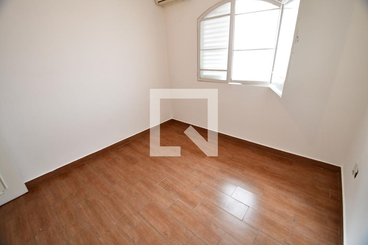 Casa à Venda - Guanabara, 4 Quartos,  335 m2 em , Campinas - sp | SoloBR
