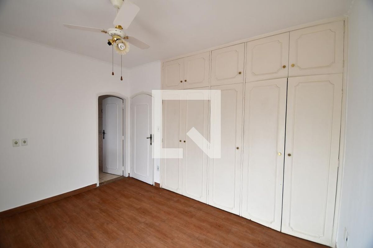 Casa à Venda - Guanabara, 4 Quartos,  335 m2 em , Campinas - sp | SoloBR