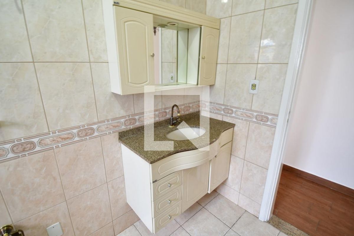 Casa à Venda - Guanabara, 4 Quartos,  335 m2 em , Campinas - sp | SoloBR