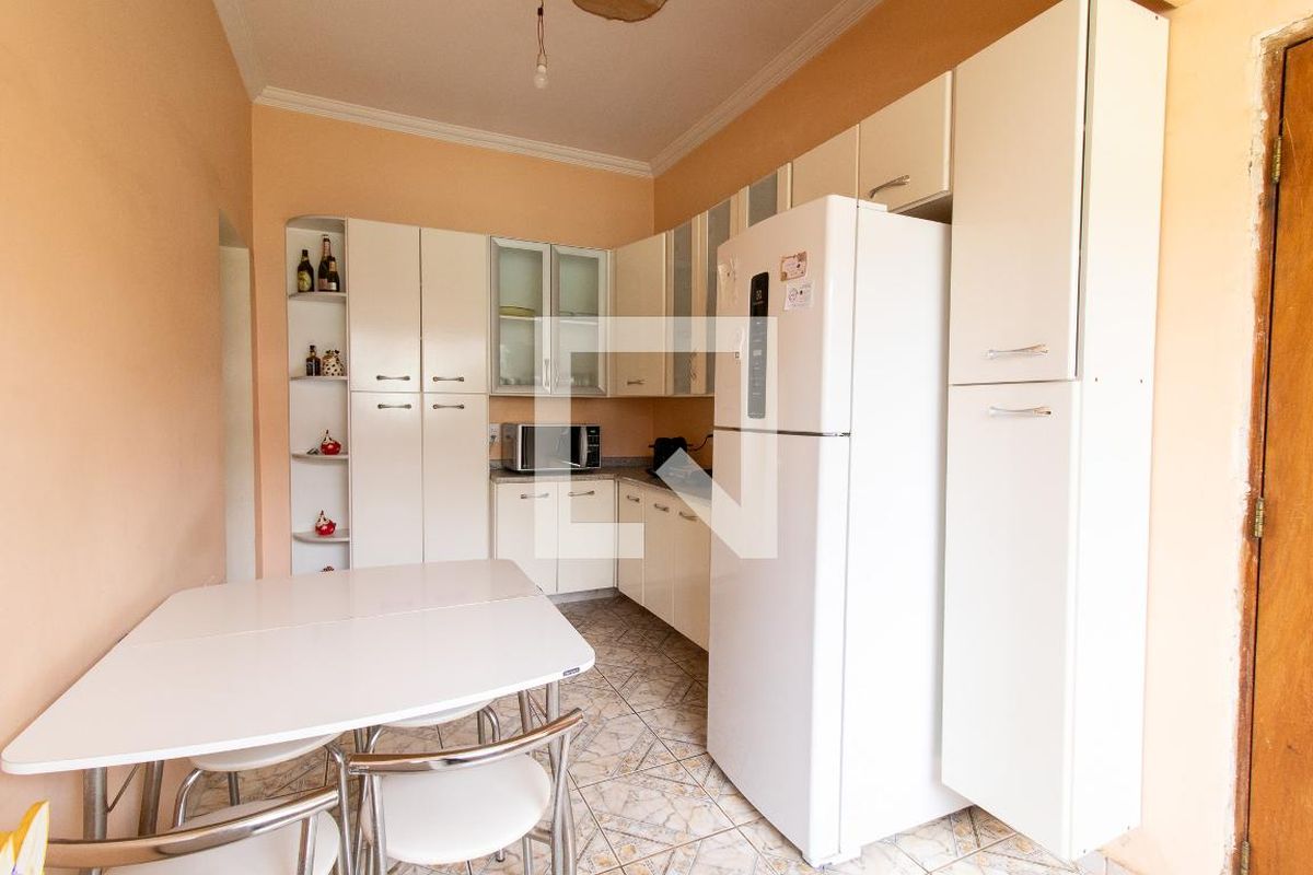 Casa à Venda - Jardim Chapadão, 3 Quartos,  249 m2 em , Campinas - sp | SoloBR