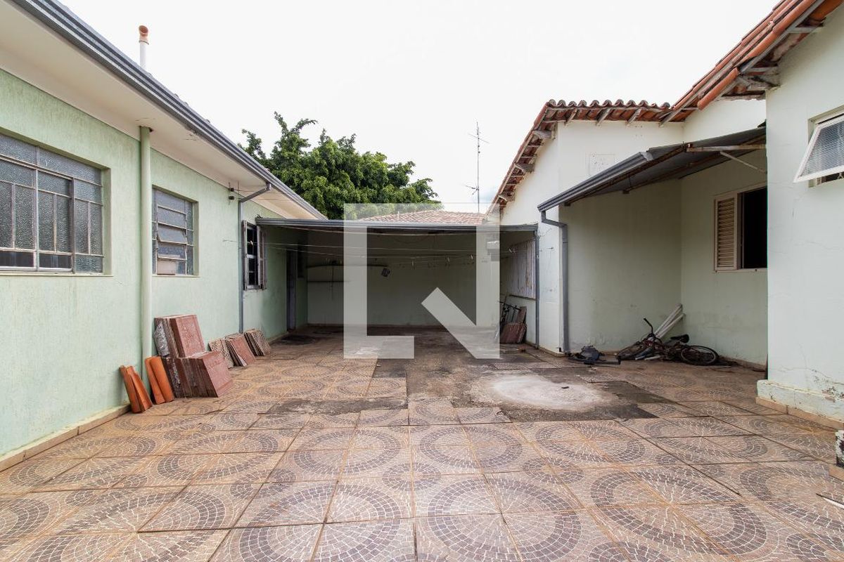 Casa à Venda - Jardim Chapadão, 3 Quartos,  249 m2 em , Campinas - sp | SoloBR