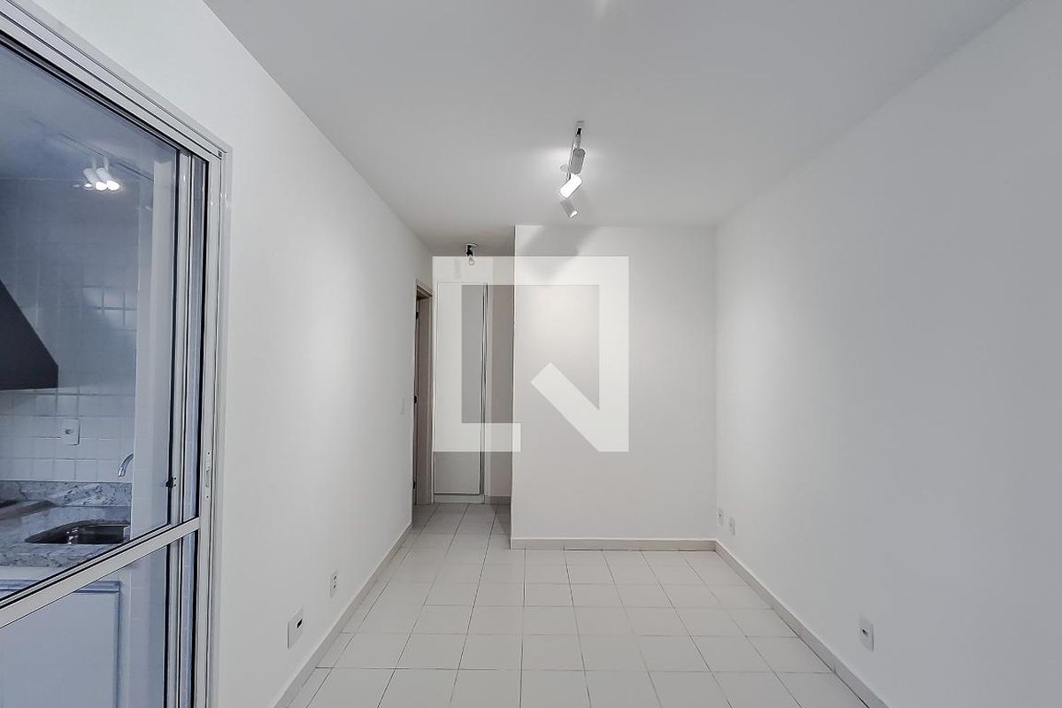Apartamento, 1 quarto, 42 m² - Foto 2