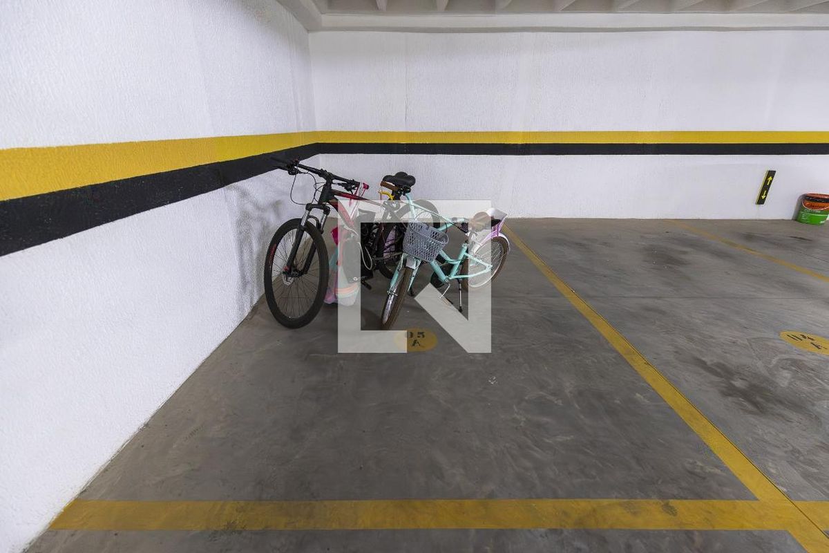 Apartamento à Venda - Cambuí, 2 Quartos,  74 m2 em , Campinas - sp | SoloBR