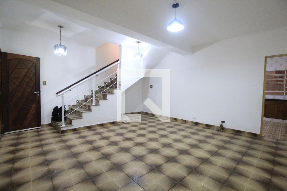 Casa, 4 quartos, 192 m² - Foto 1