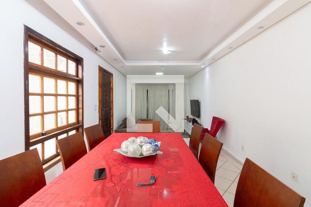 Casa, 3 quartos, 180 m² - Foto 3