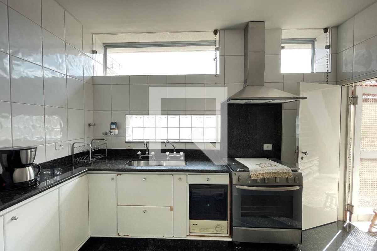 Casa, 4 quartos, 390 m² - Foto 73