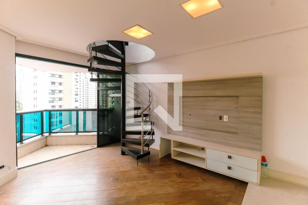 Apartamento, 3 quartos, 207 m² - Foto 1
