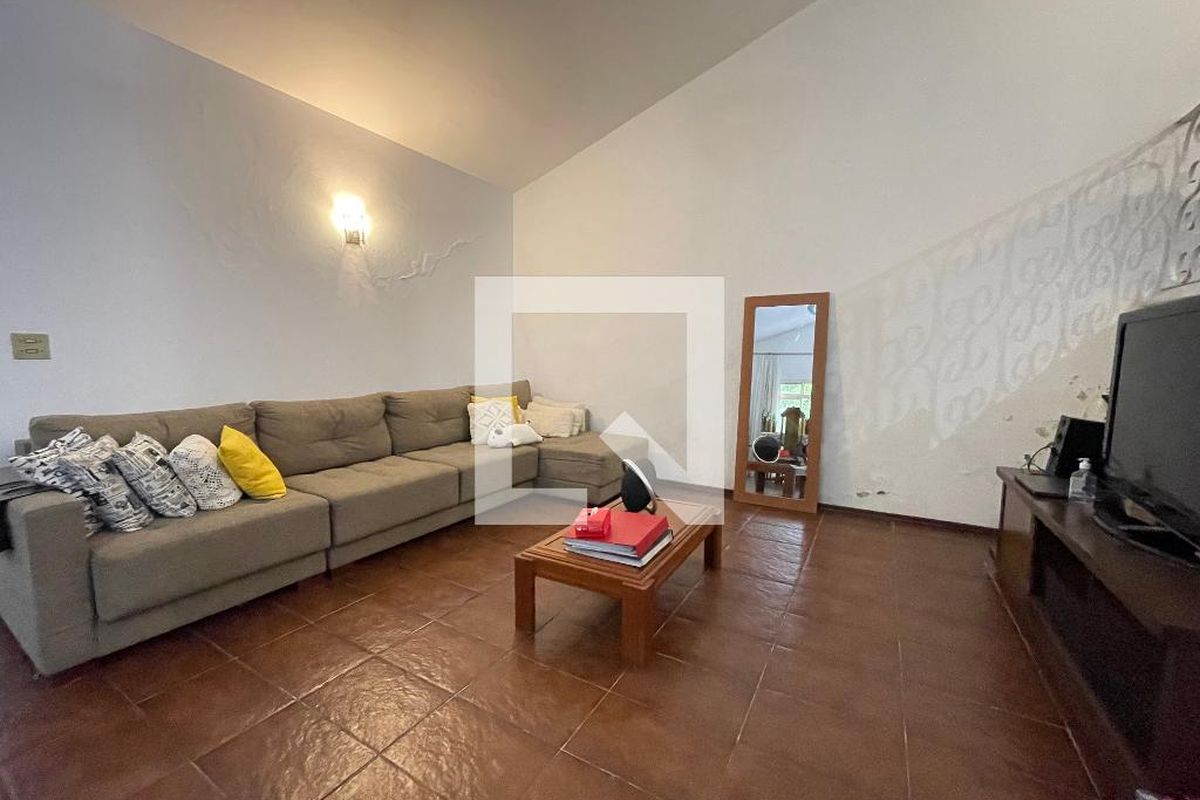 Casa, 3 quartos, 917 m² - Foto 2