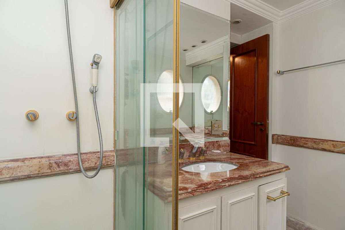 Apartamento, 3 quartos, 220 m² - Foto 27