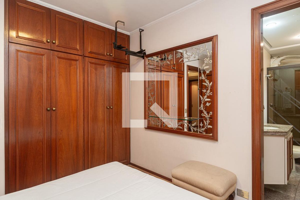 Apartamento, 3 quartos, 220 m² - Foto 33