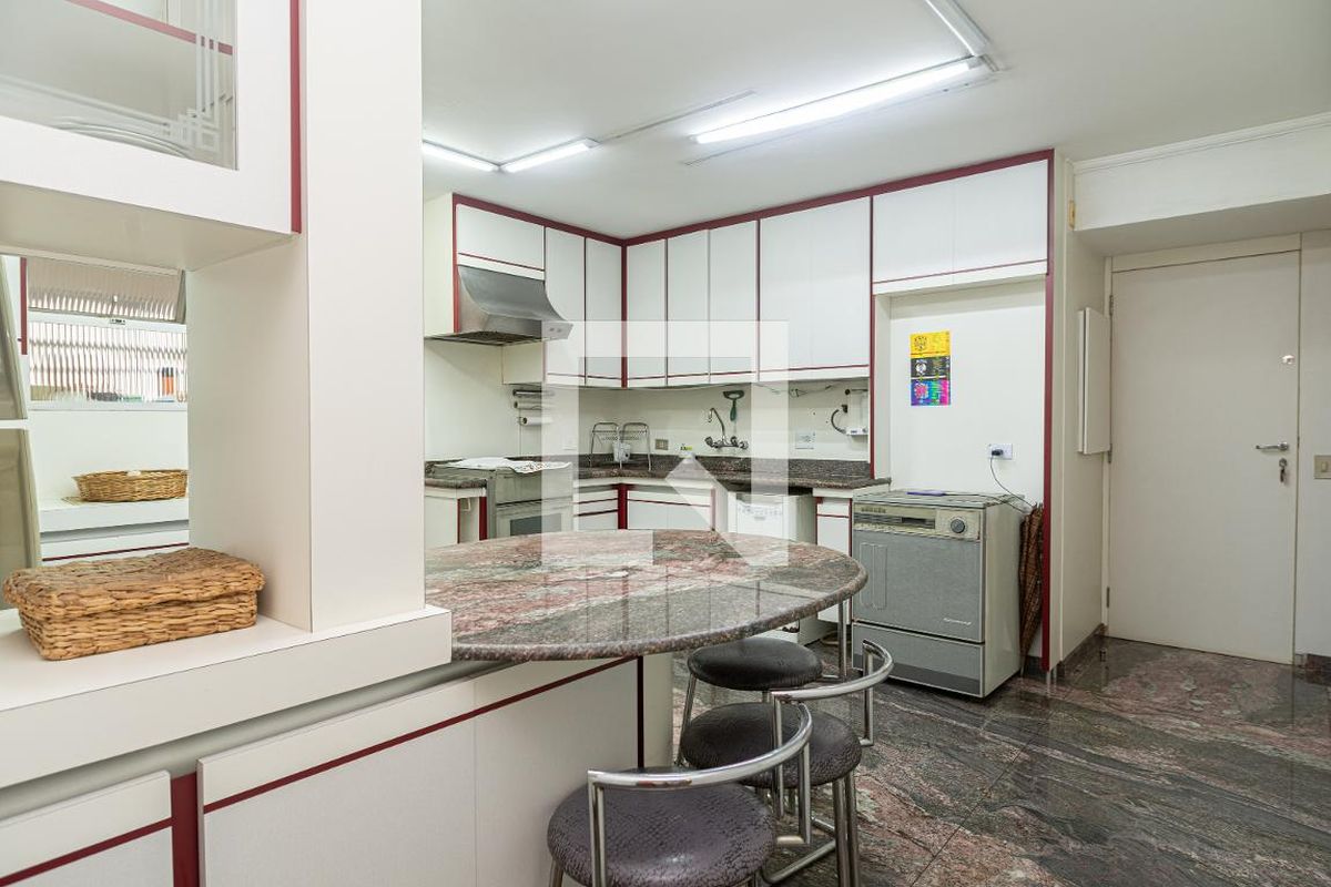 Apartamento, 3 quartos, 220 m² - Foto 57