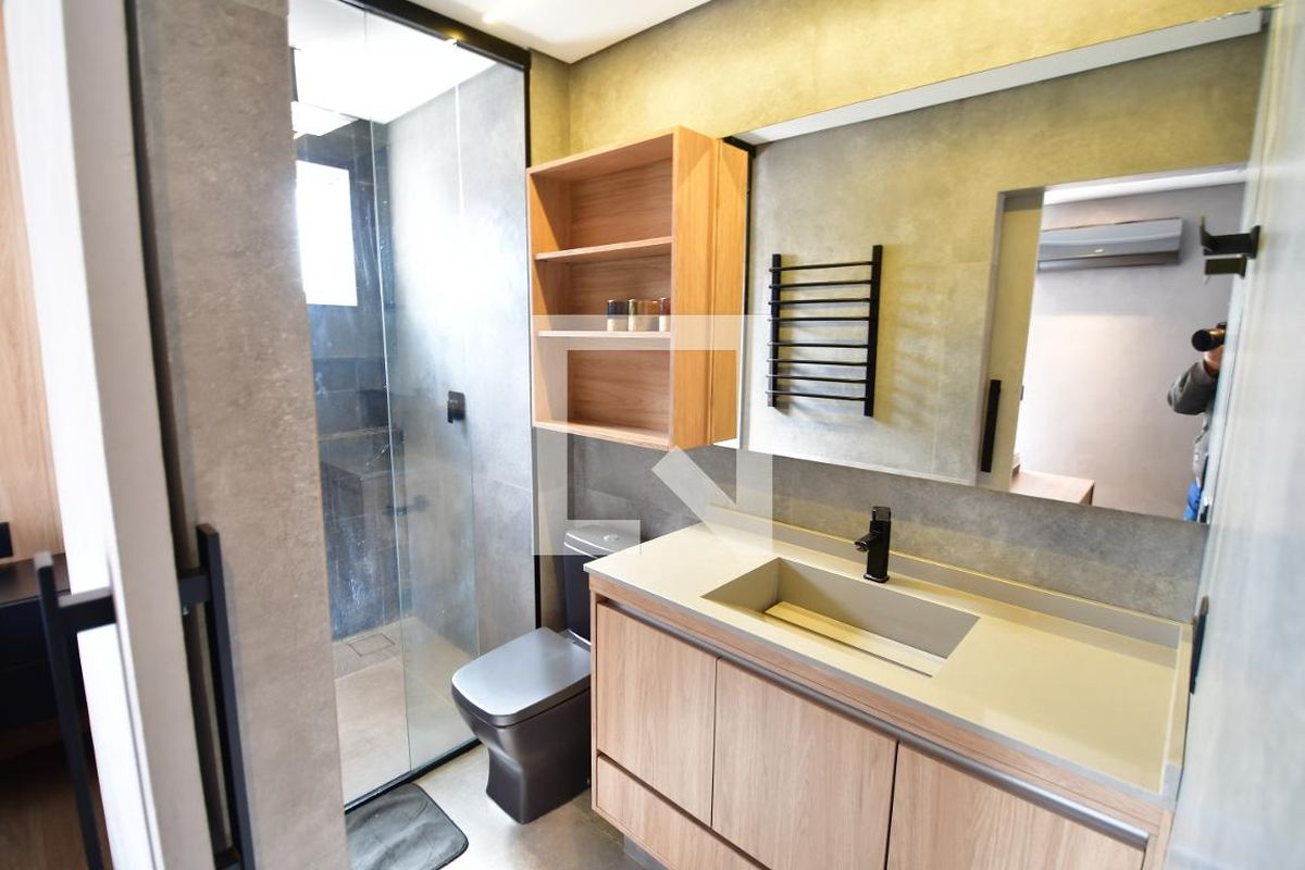 Apartamento à Venda - Cambuí, 1 Quarto,  51 m2 em , Campinas - sp | SoloBR