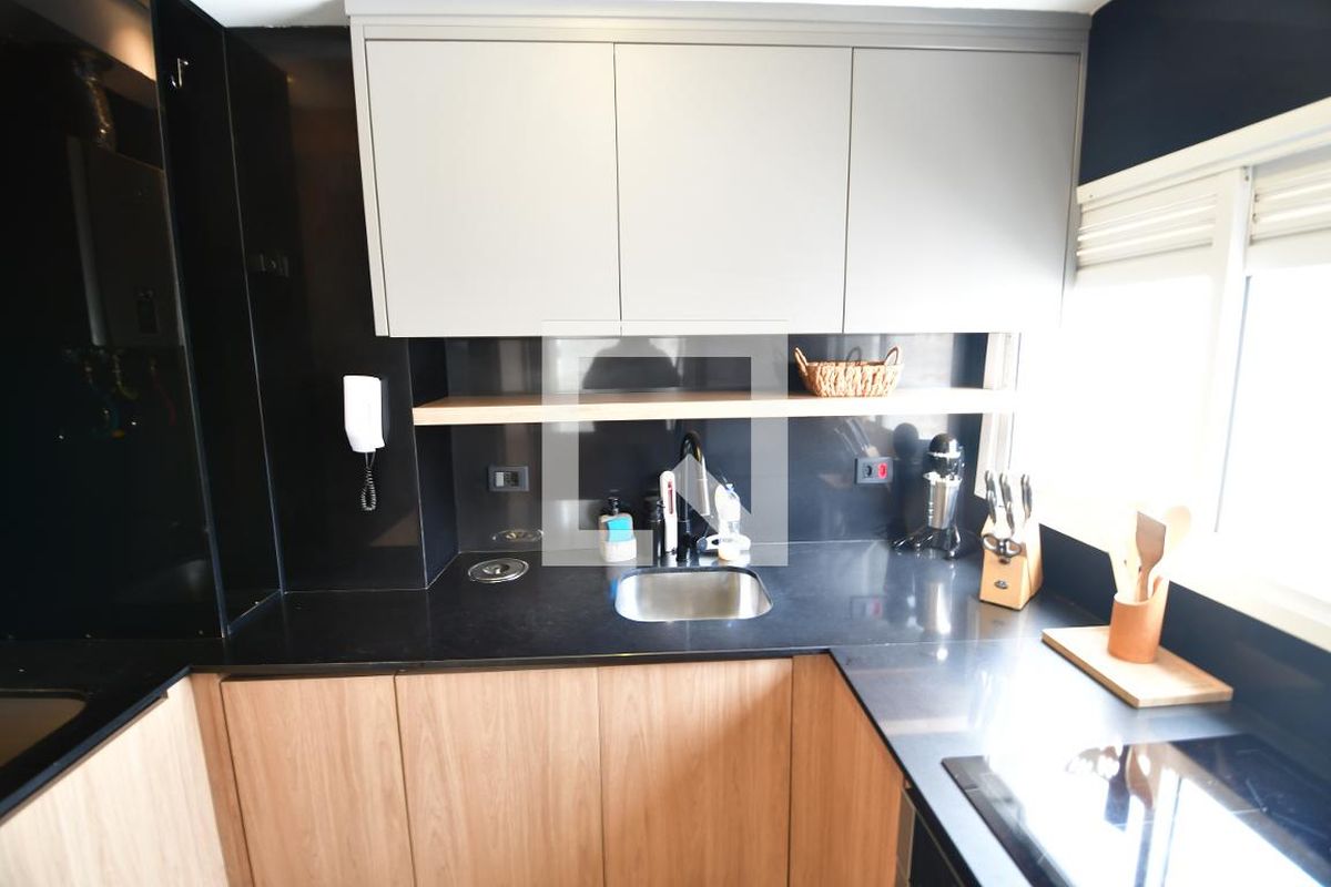 Apartamento à Venda - Cambuí, 1 Quarto,  51 m2 em , Campinas - sp | SoloBR