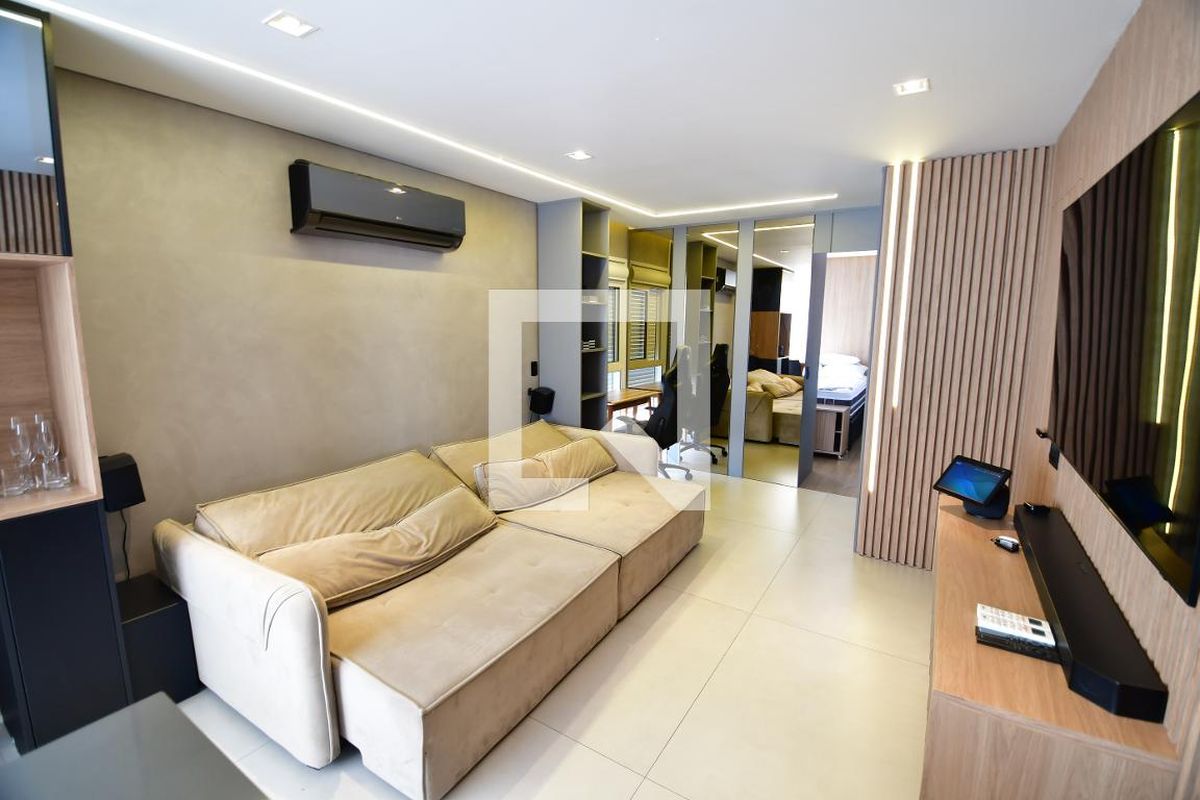Apartamento à Venda - Cambuí, 1 Quarto,  51 m2 em , Campinas - sp | SoloBR